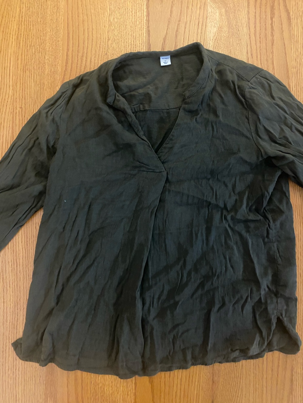 Old Navy Black V-Neck Long Sleeve Blouse